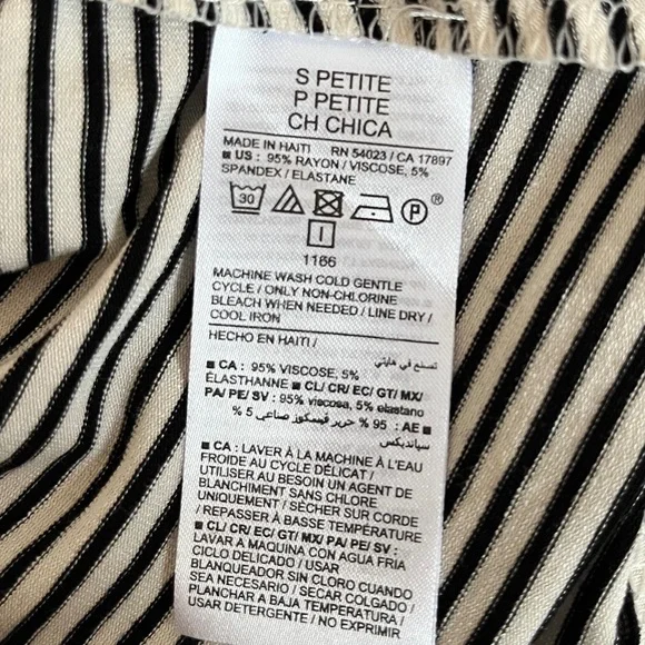 NWT Old Navy Women’s Luxe Black and White Stripes Sleeveless Tank Top - Size SP - Picture 9 of 9